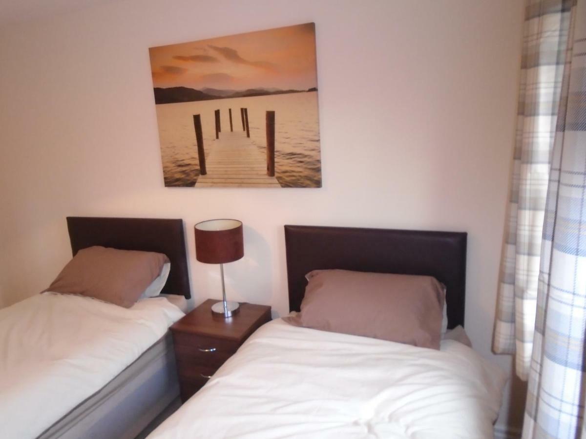 Clydebank Apartment Glasgow Bagian luar foto