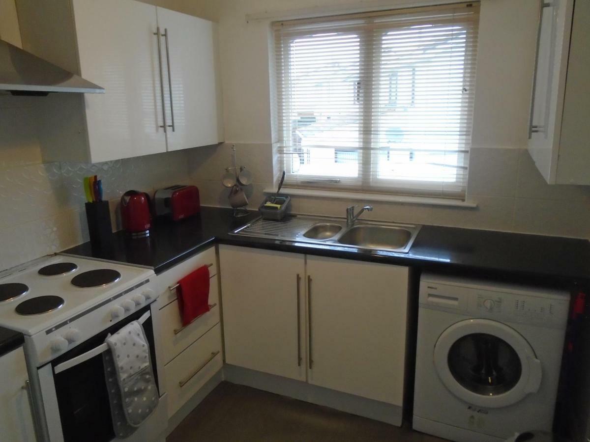 Clydebank Apartment Glasgow Bagian luar foto